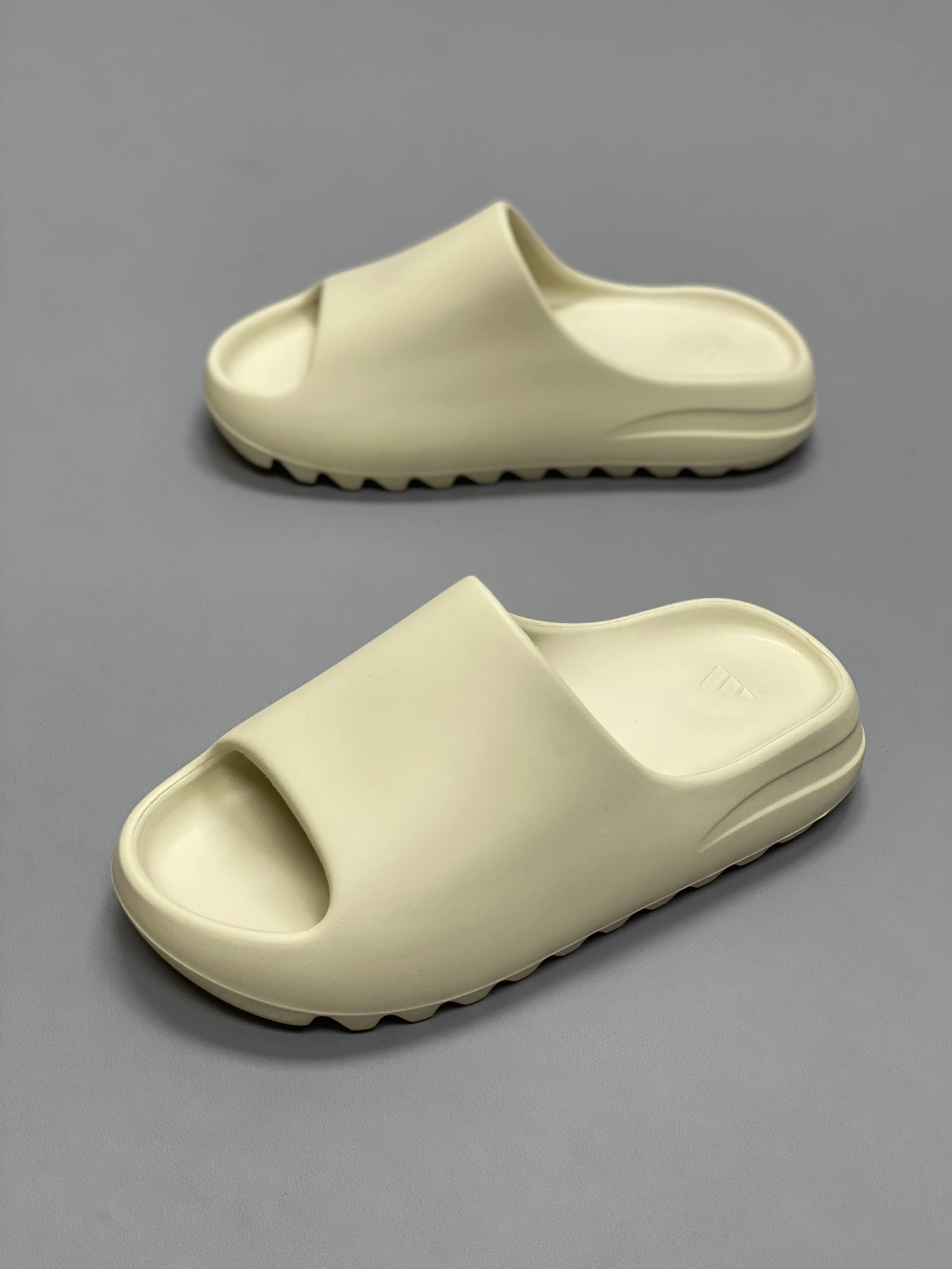 Functional 1429 Adidas Yeezy Slippers For Women