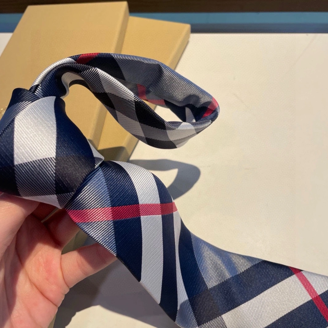 Functional 1501 Burberry Necktie For Men