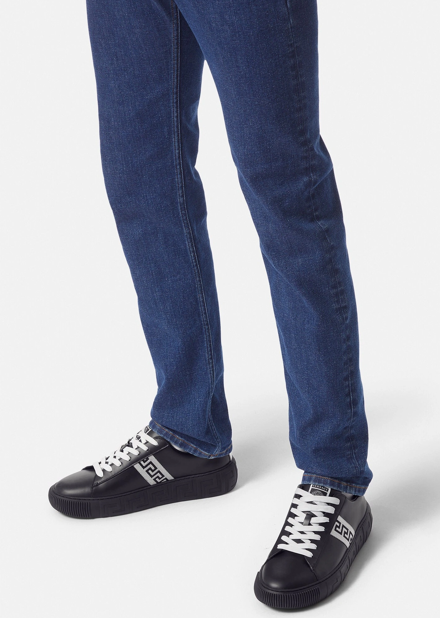 Functional 1580 Versace Casual Shoes For Men