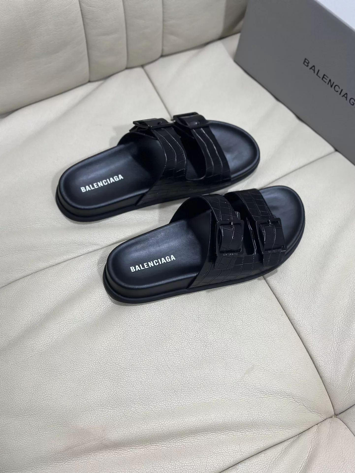 Functional 1820 Balenciaga Slippers For Men