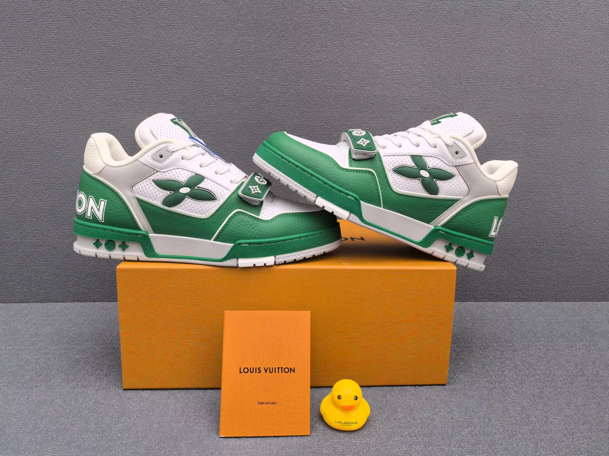 Functional 1898 Louis Vuitton Casual Shoes For Men