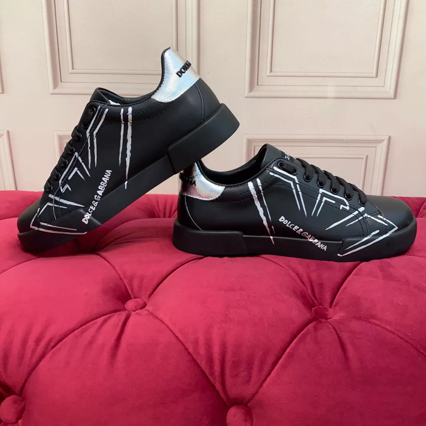 Functional 2085 Dolce & Gabbana D&G Casual Shoes For Women