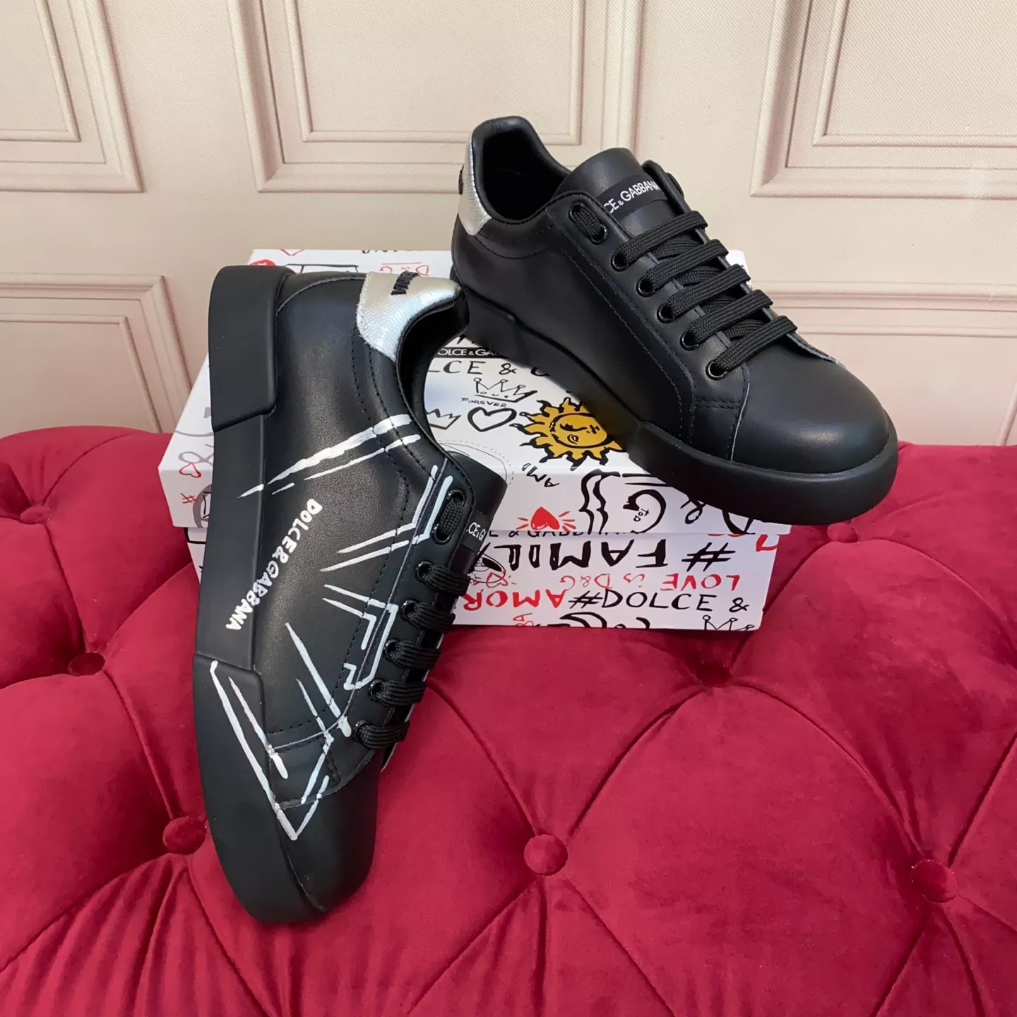 Functional 2085 Dolce & Gabbana D&G Casual Shoes For Women