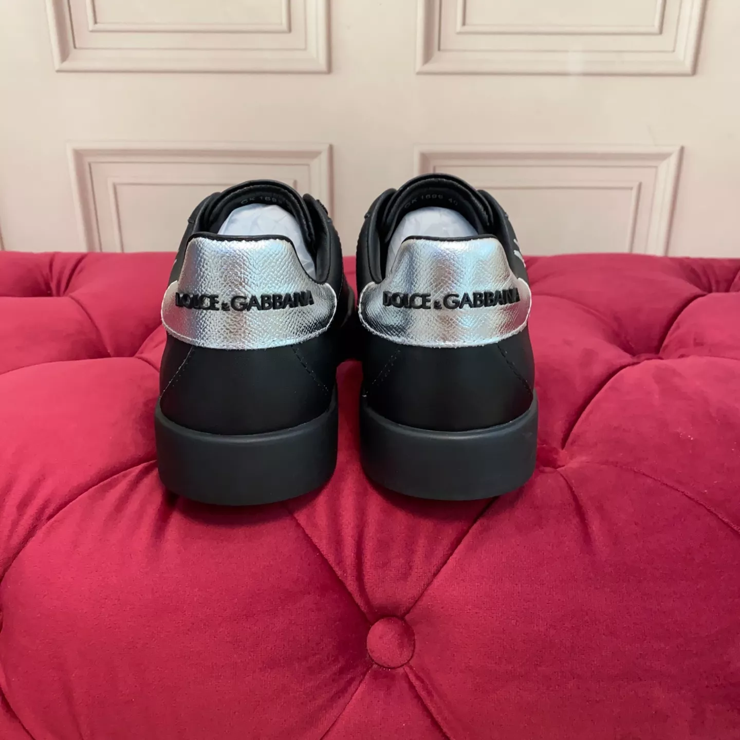 Functional 2085 Dolce & Gabbana D&G Casual Shoes For Women
