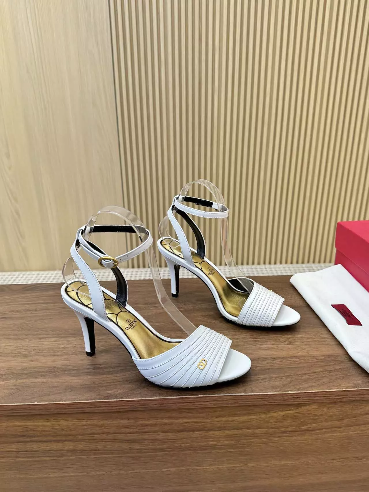 Functional 2123 Valentino Sandal For Women