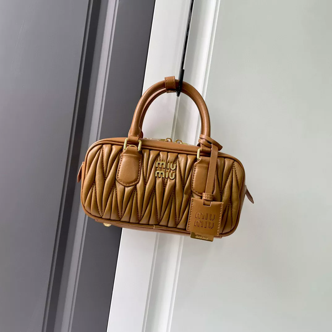 Functional 2174 MIU MIU AAA Quality Handbags For Women