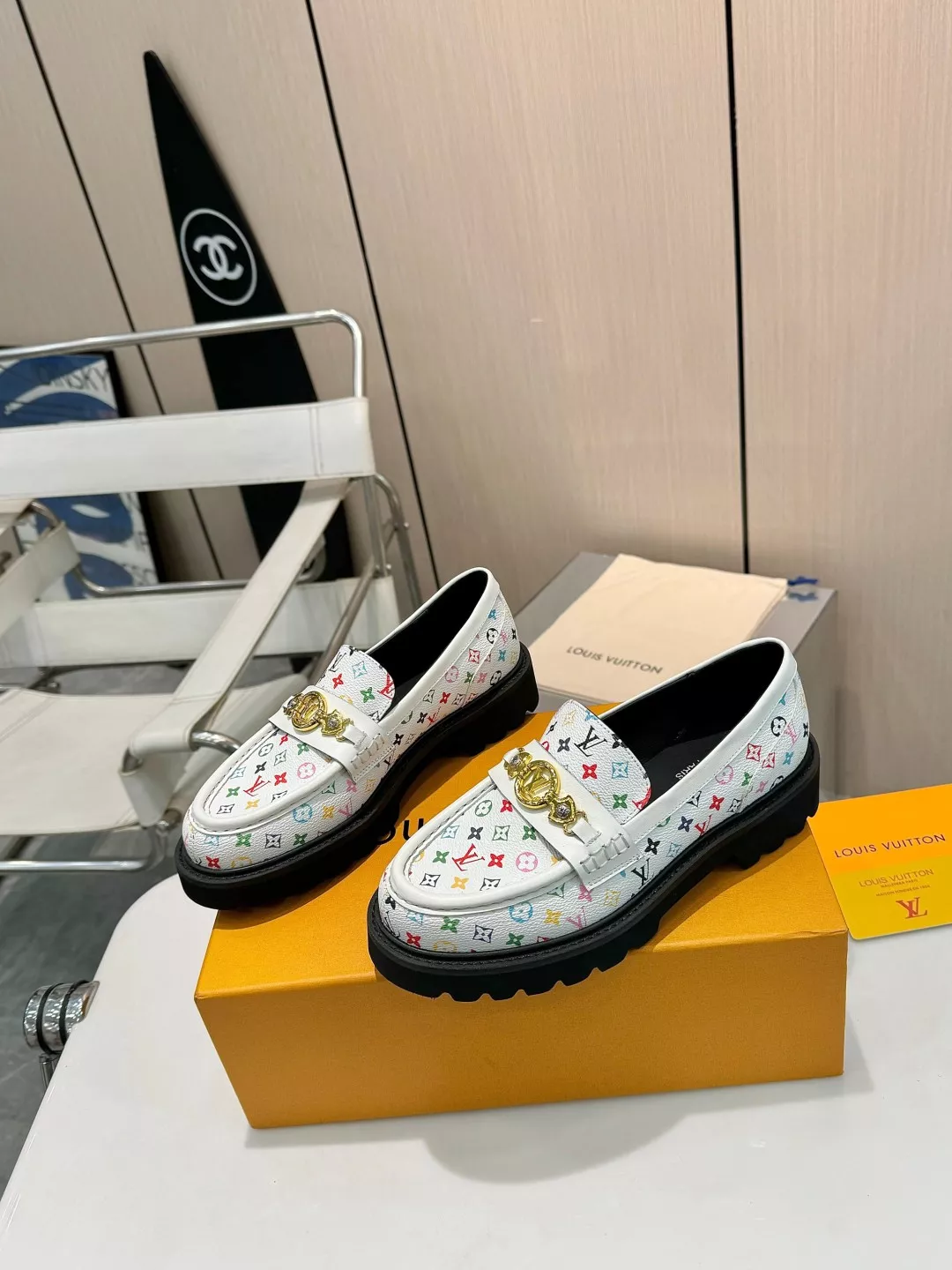 Functional 223 Louis Vuitton LV Oxfords Shoes For Women