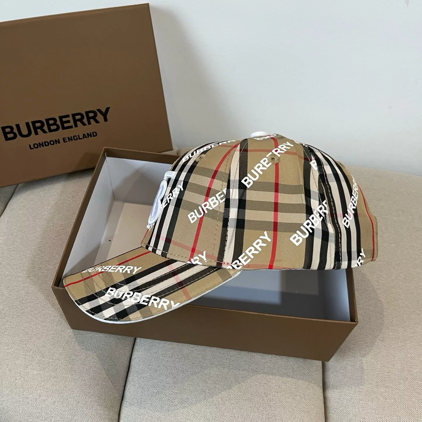 Functional 2233 Burberry Caps