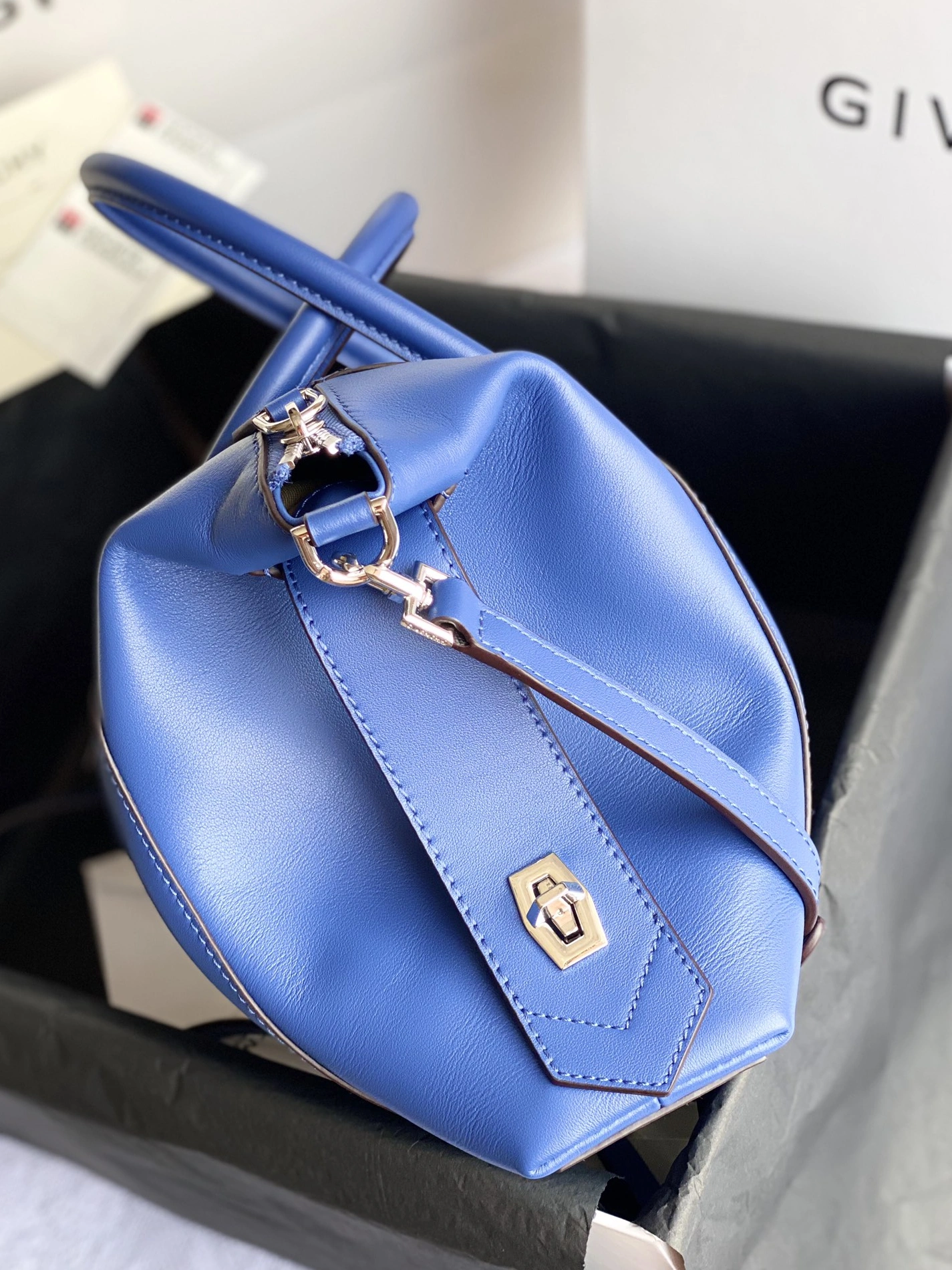 Functional 2237 Givenchy AAA Quality Handbags For Women