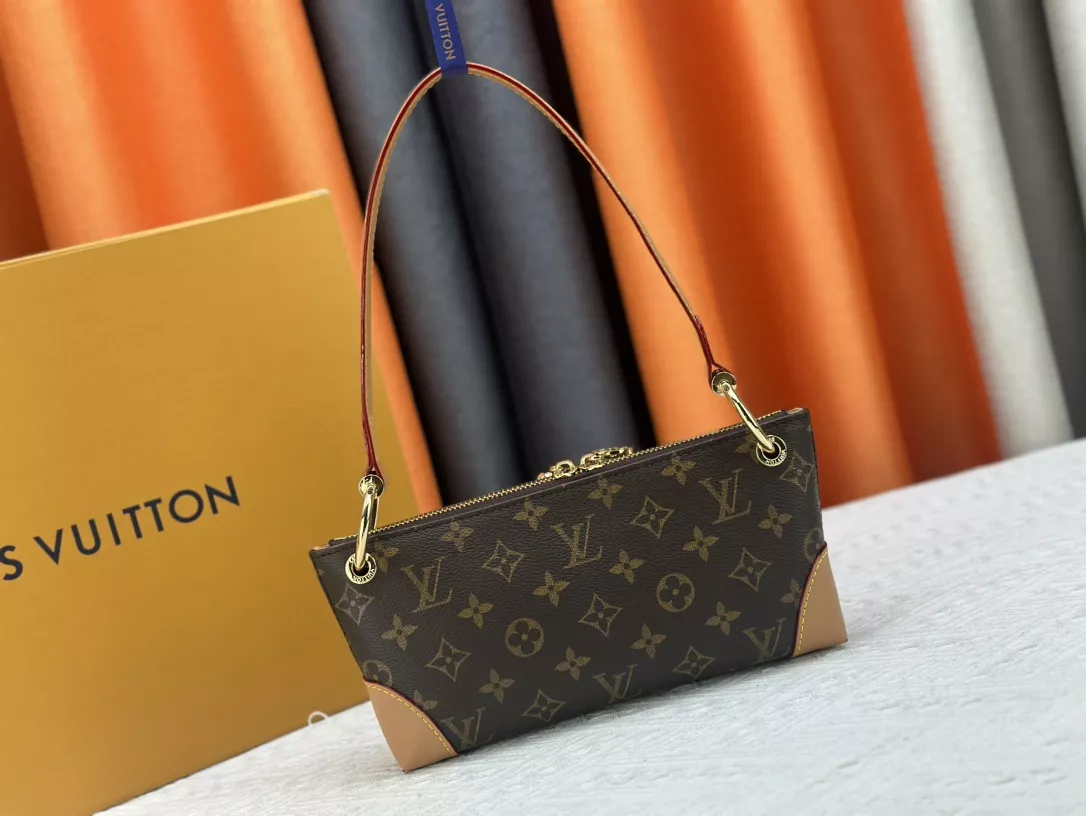 Functional 2367 Louis Vuitton AAA Quality Shoulder Bags For Women
