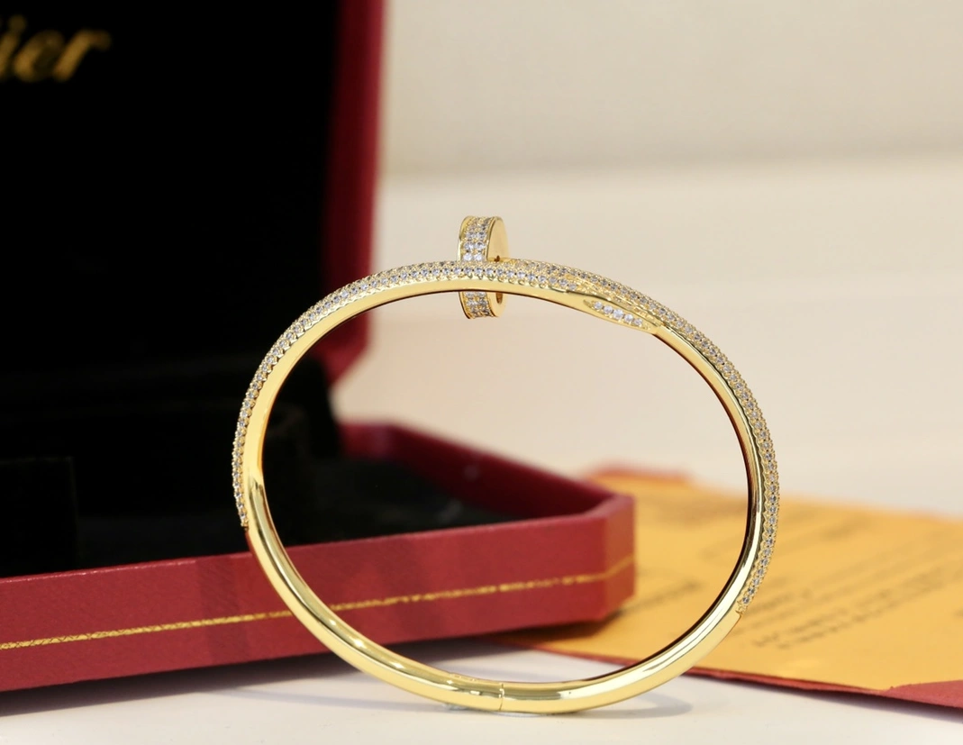 Functional 2403 Cartier bracelets
