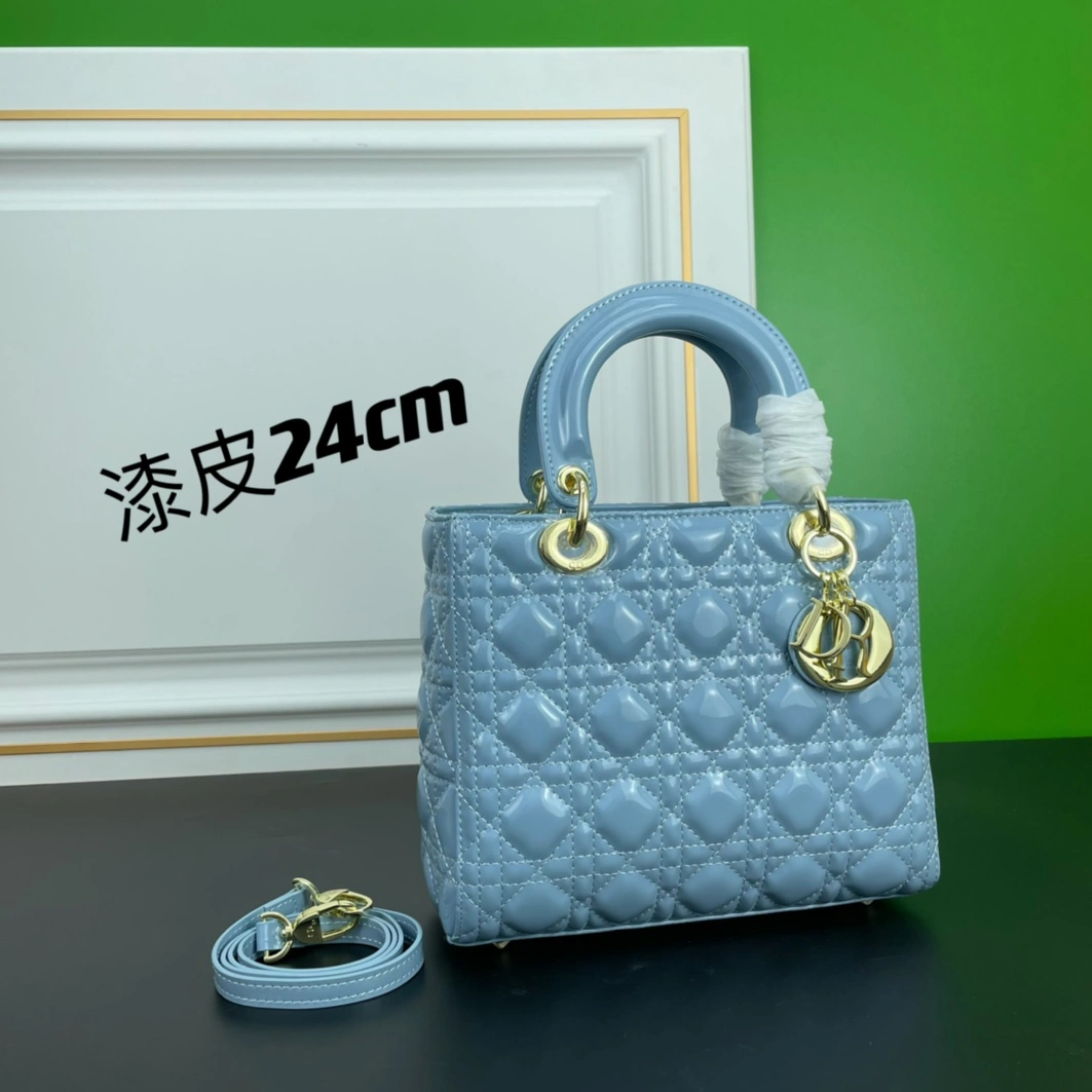 Functional 2420 Christian Dior AAA Quality Handbags For Women