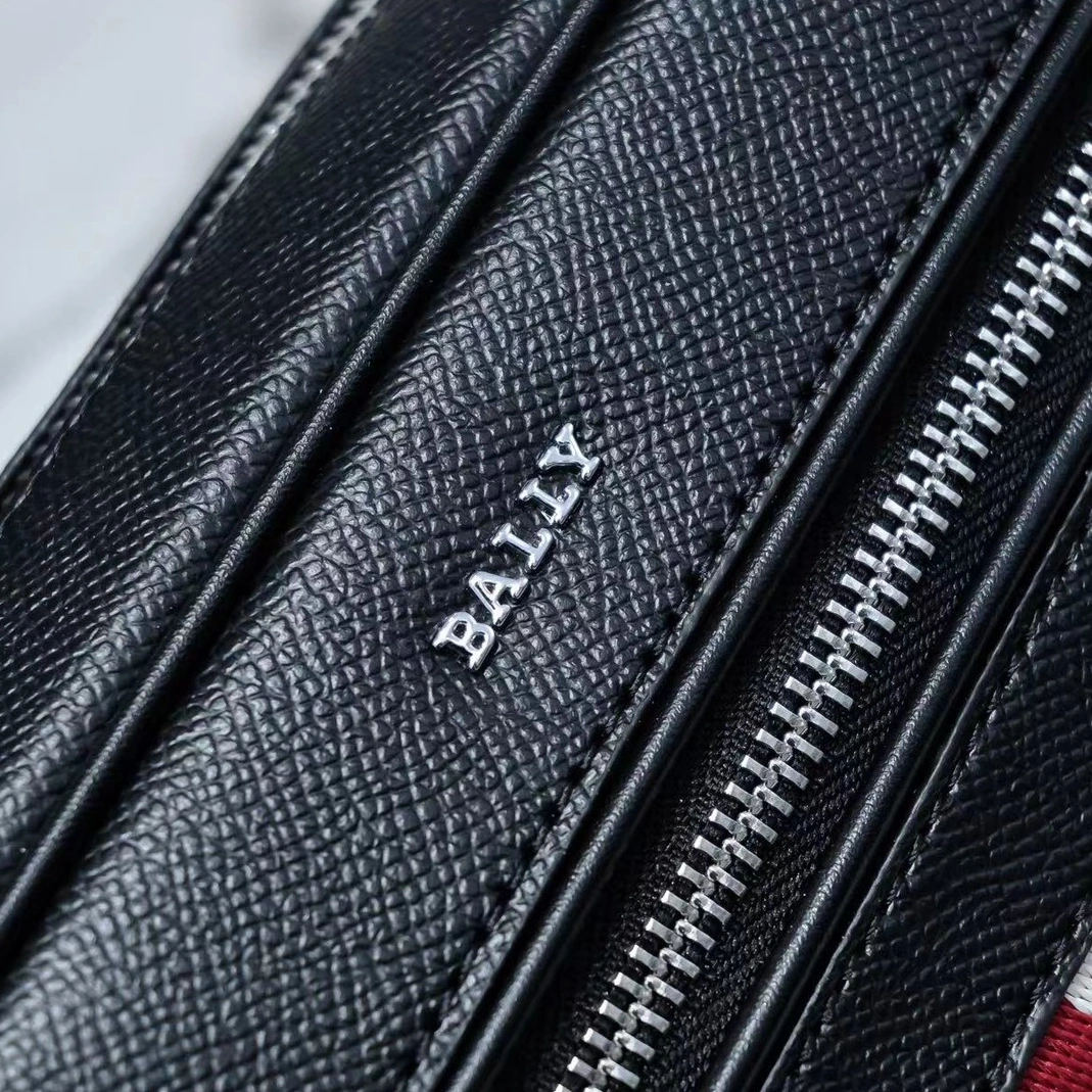 Functional 245 Bally AAA Man Messenger Bags