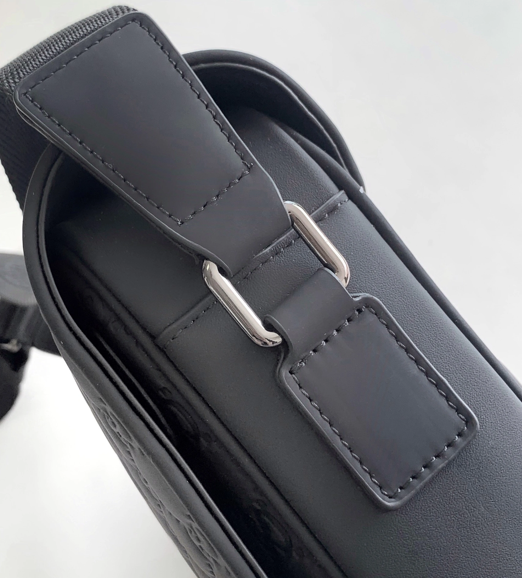 Functional 257 Gucci AAA Man Messenger Bags