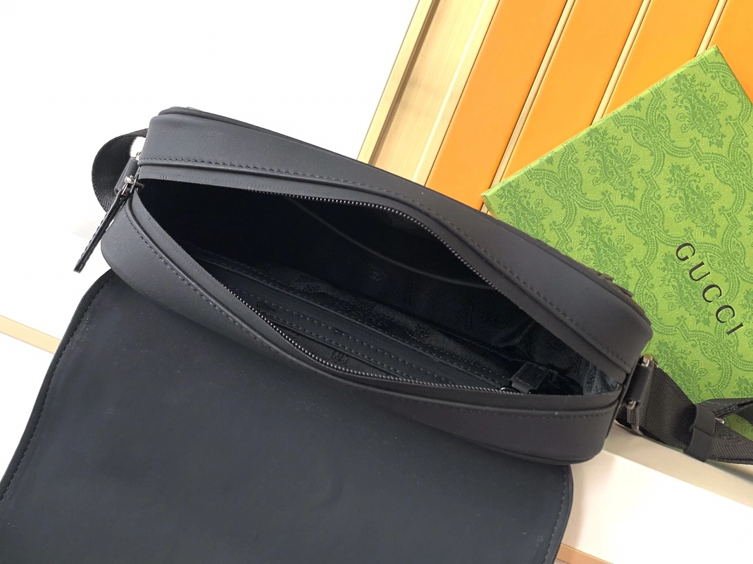Functional 257 Gucci AAA Man Messenger Bags