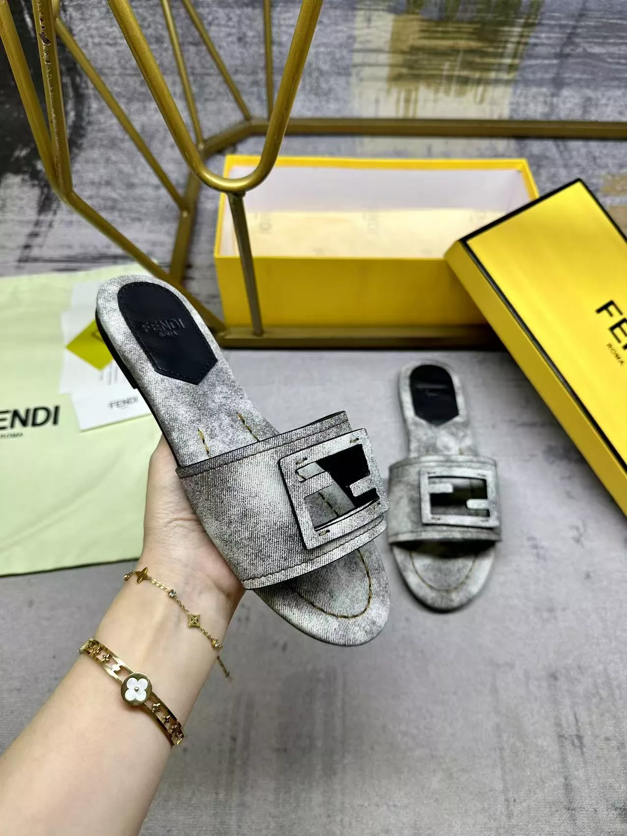 Functional 258 Fendi Slippers For Women