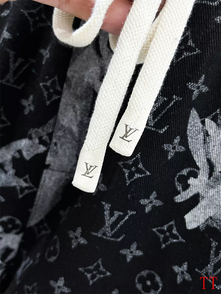 Functional 2607 Louis Vuitton LV Tracksuits Short Sleeved For Men