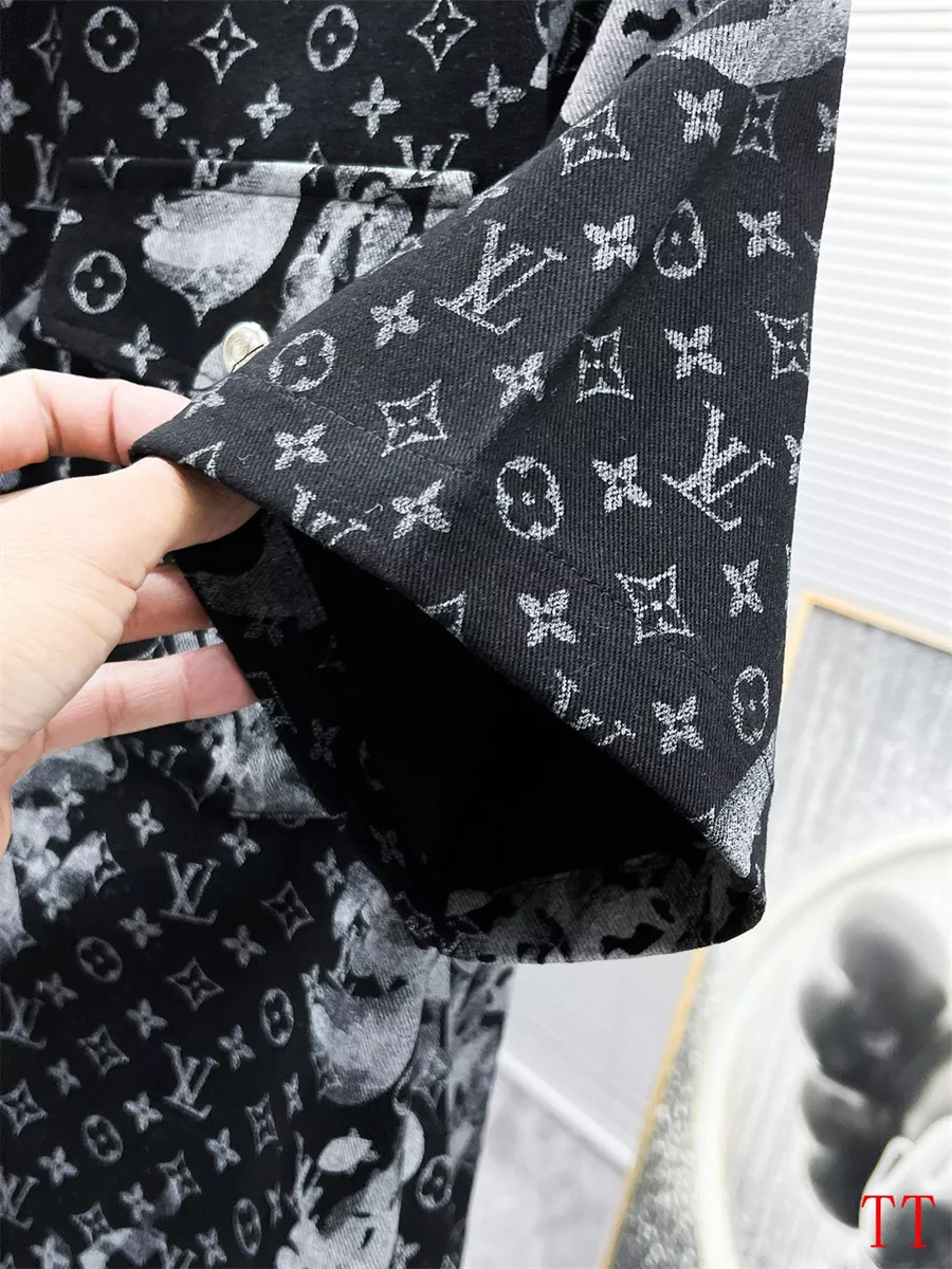 Functional 2607 Louis Vuitton LV Tracksuits Short Sleeved For Men