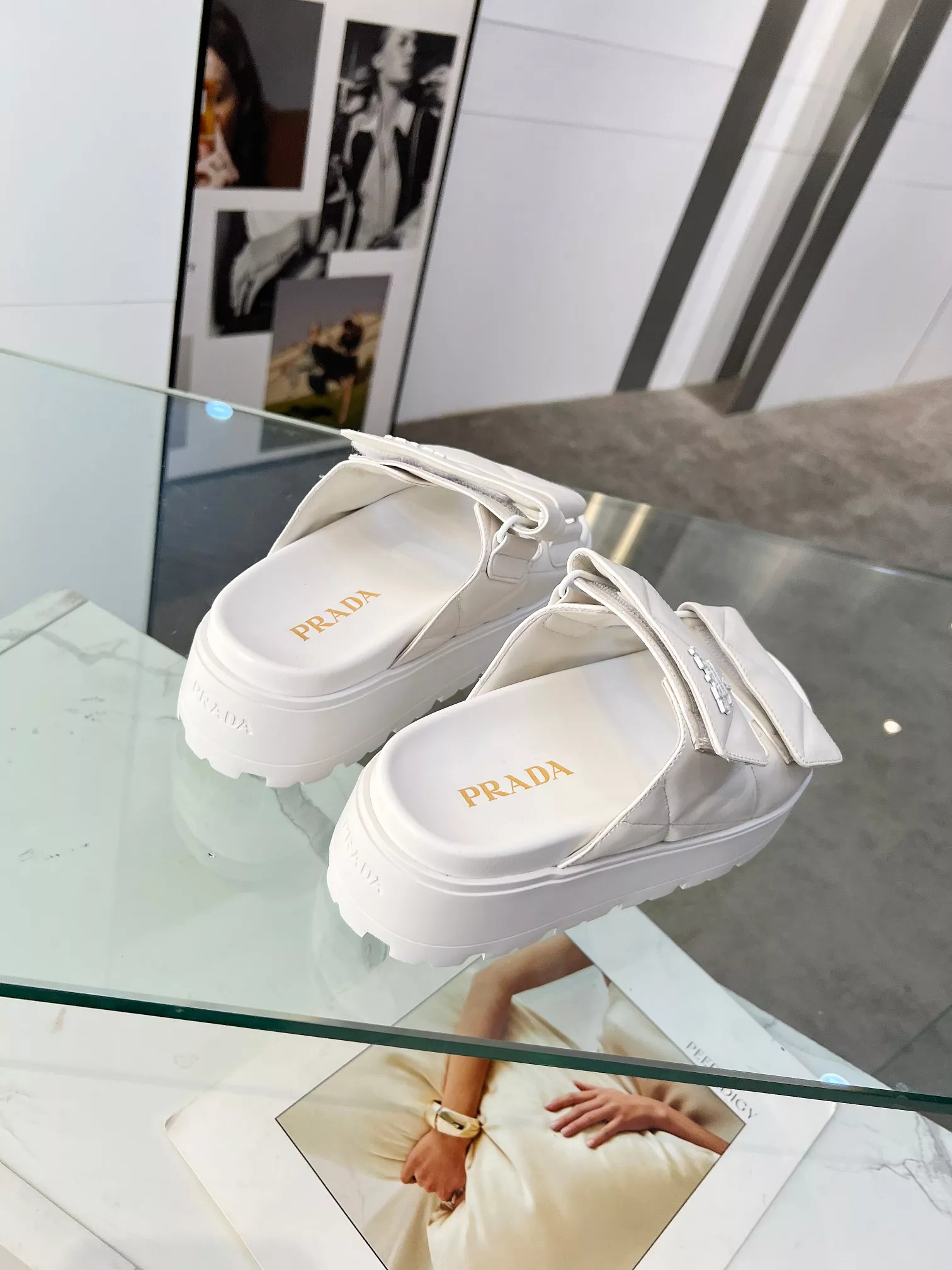 Functional 2662 Prada Slippers For Women