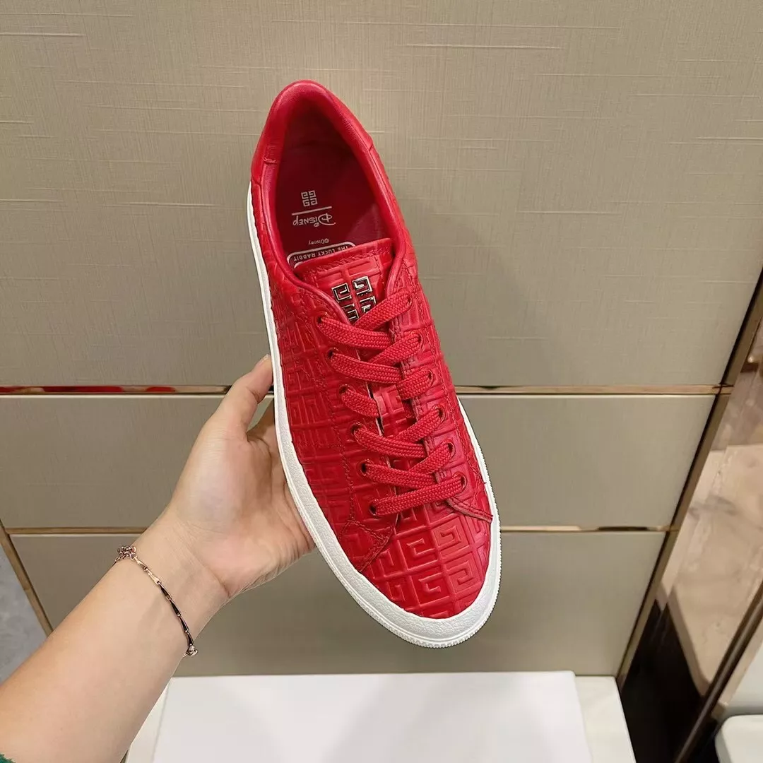 Functional 2748 Givenchy Casual Shoes For Men