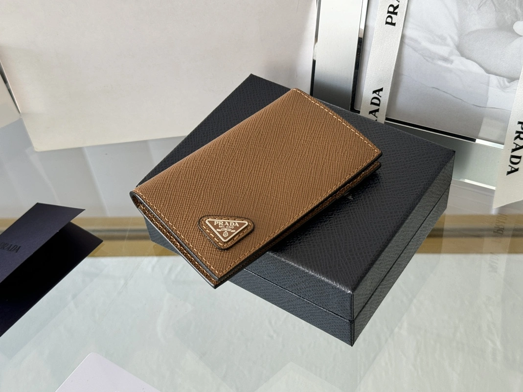 Functional 3090 Prada AAA Quality Card Case