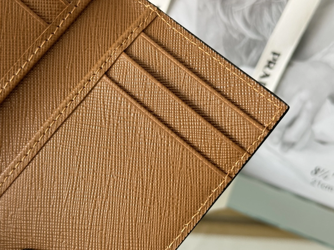 Functional 3090 Prada AAA Quality Card Case