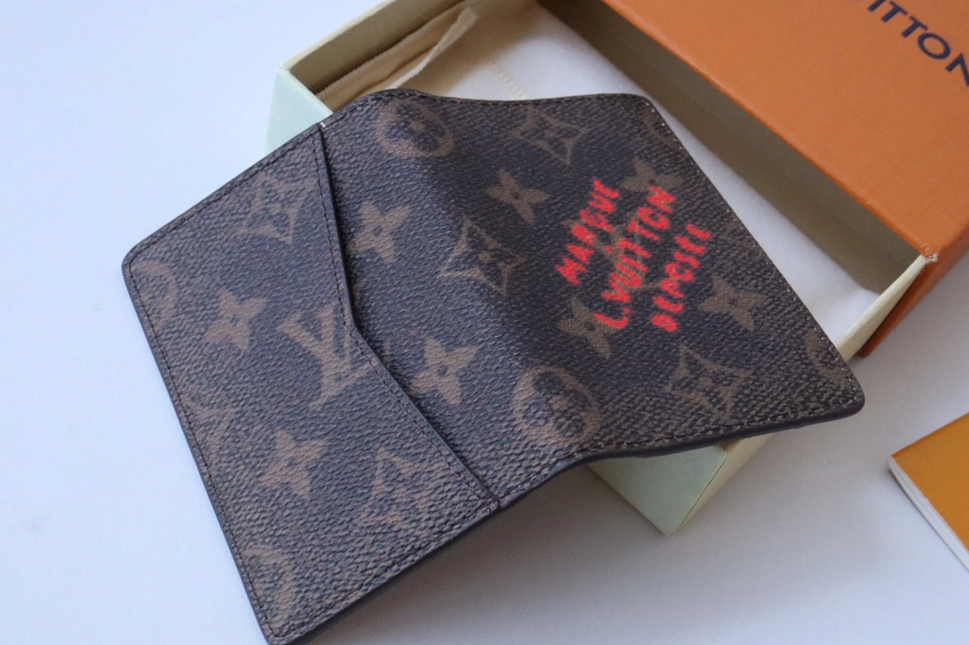 Functional 3242 Louis Vuitton LV Card Case