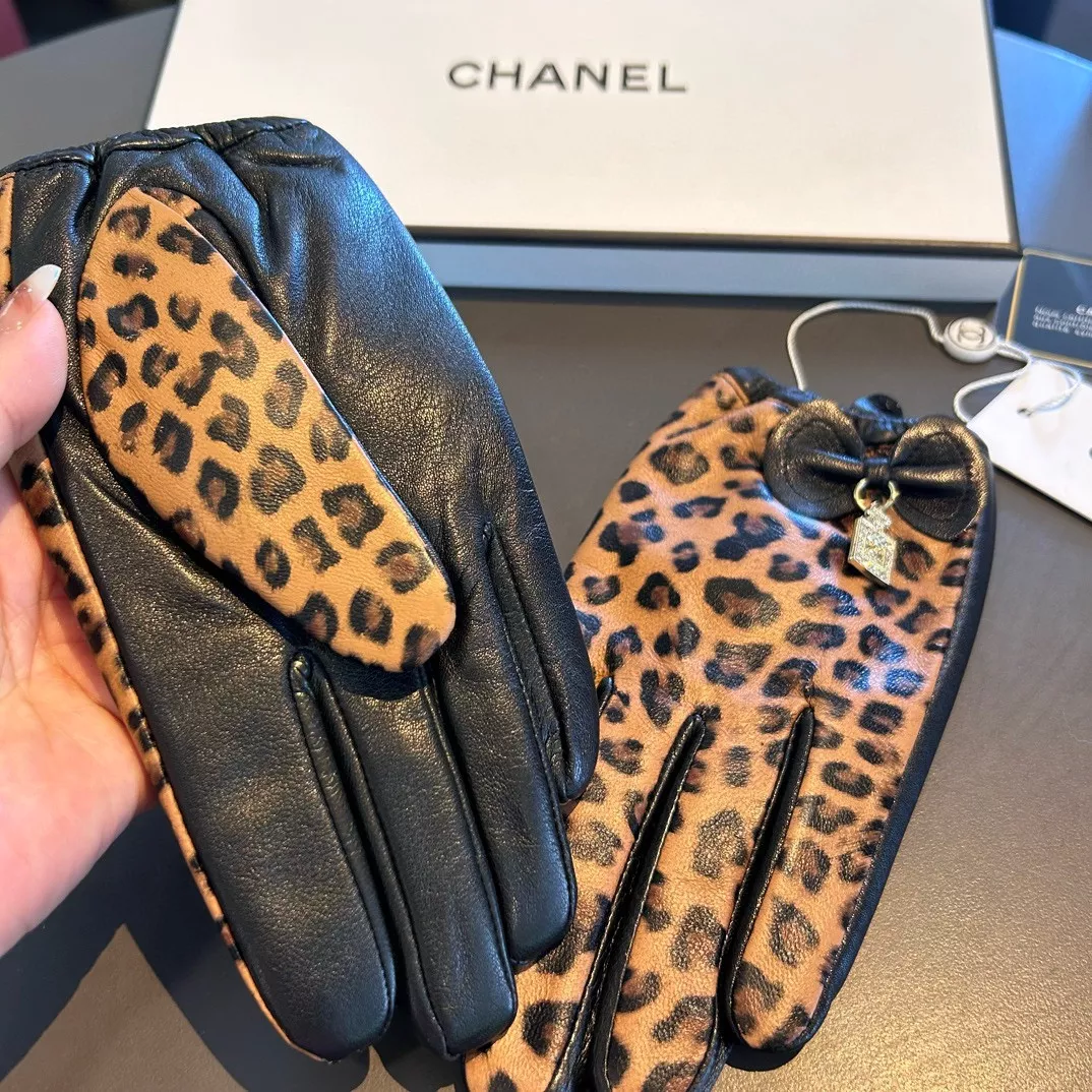 Functional 3390 Chanel Gloves For Women