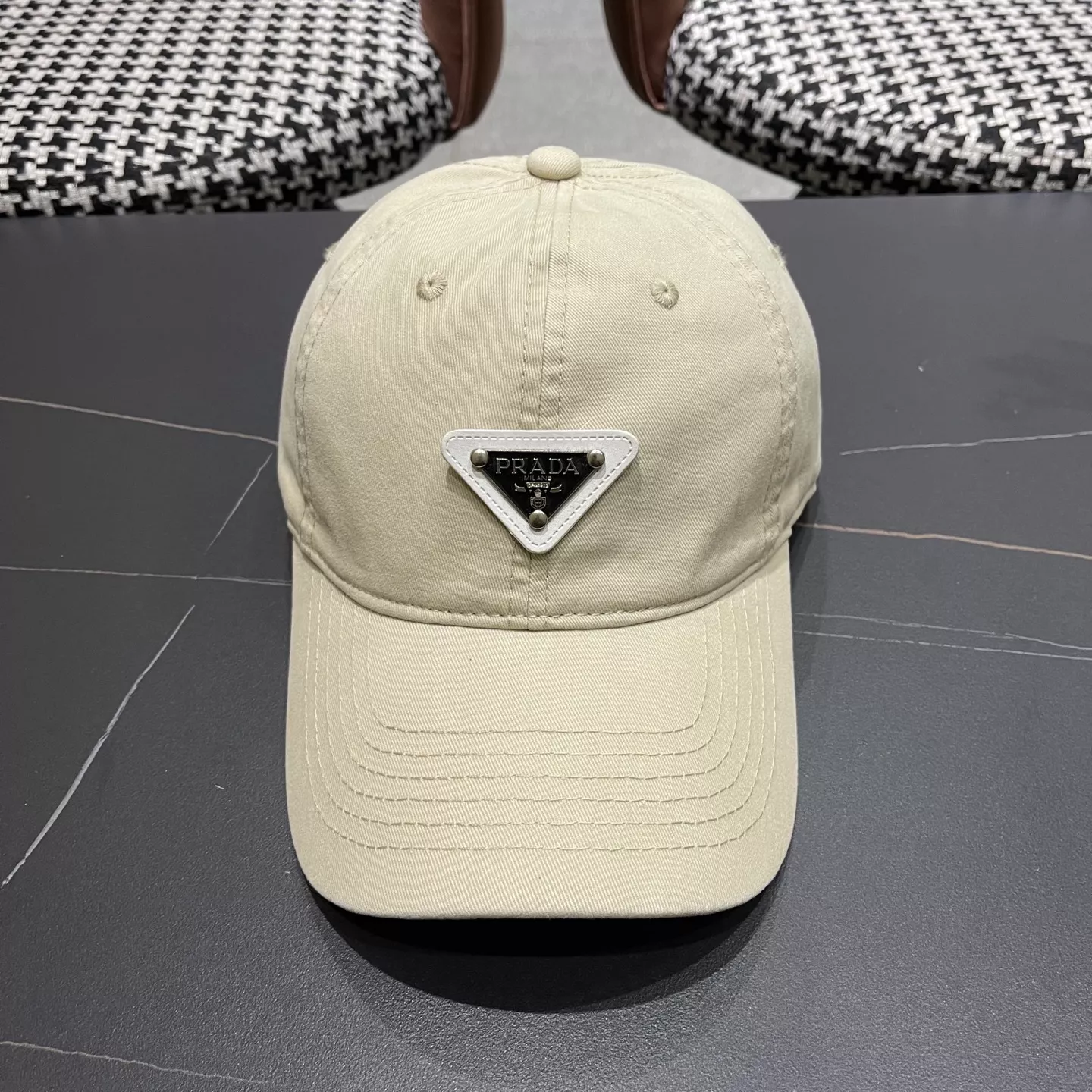 Functional 3520 Prada Caps