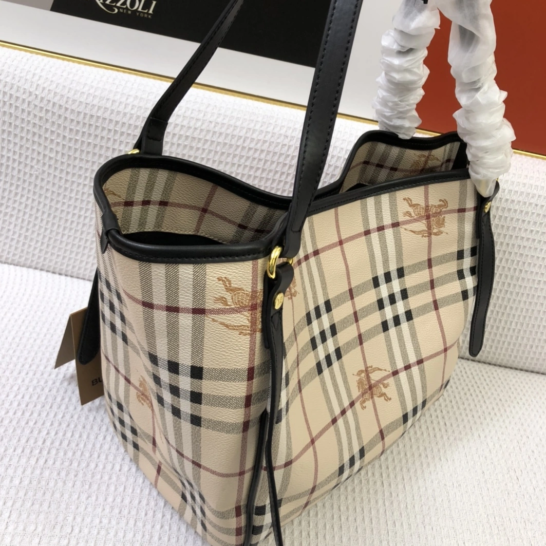 Functional 3657 Burberry AAA Quality Shoulder Bags For Women