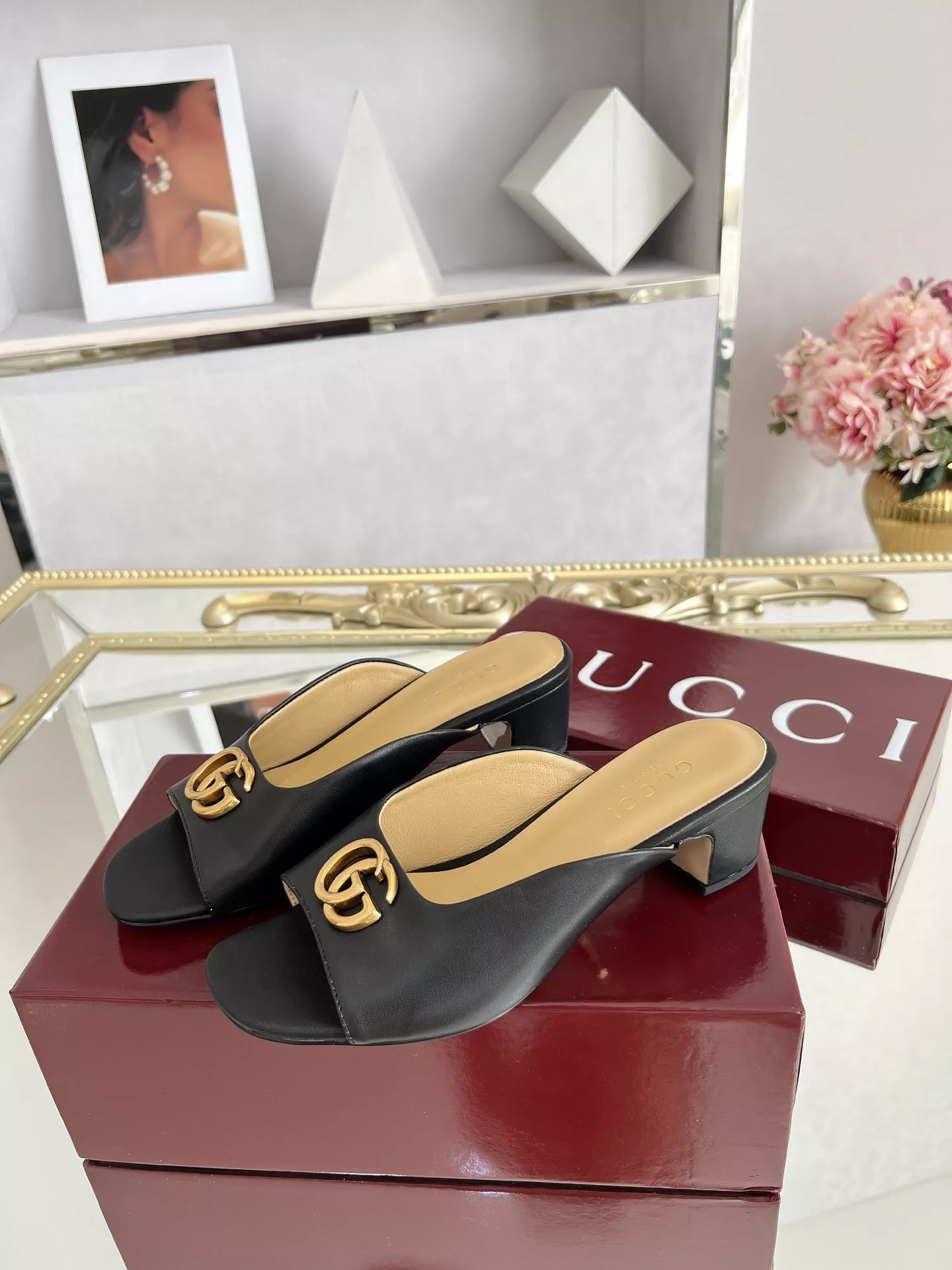 Functional 367 Gucci Slippers For Women