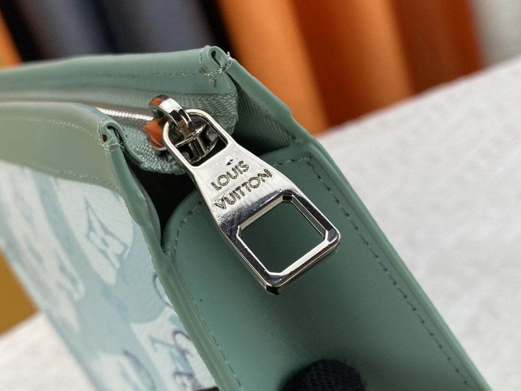 Functional 4069 Louis Vuitton LV Wallets For Unisex