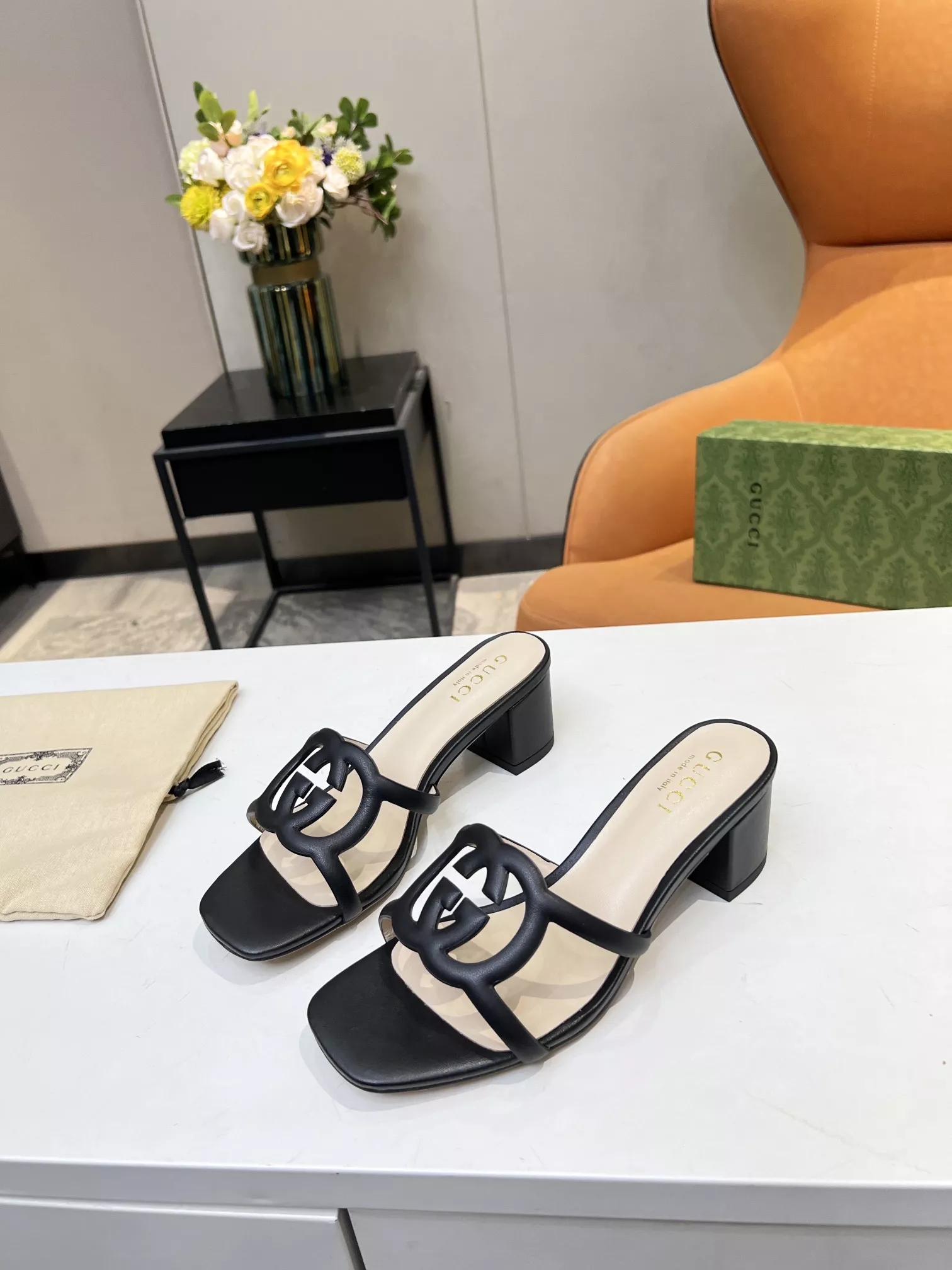 Functional 4096 Gucci Slippers For Women