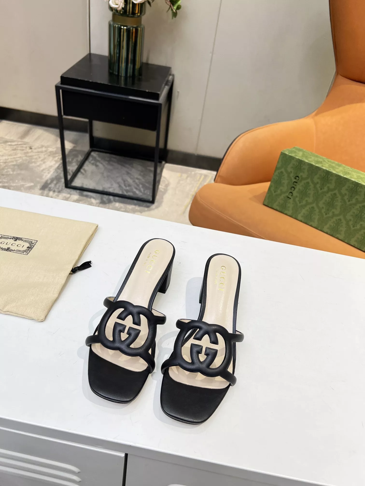Functional 4096 Gucci Slippers For Women