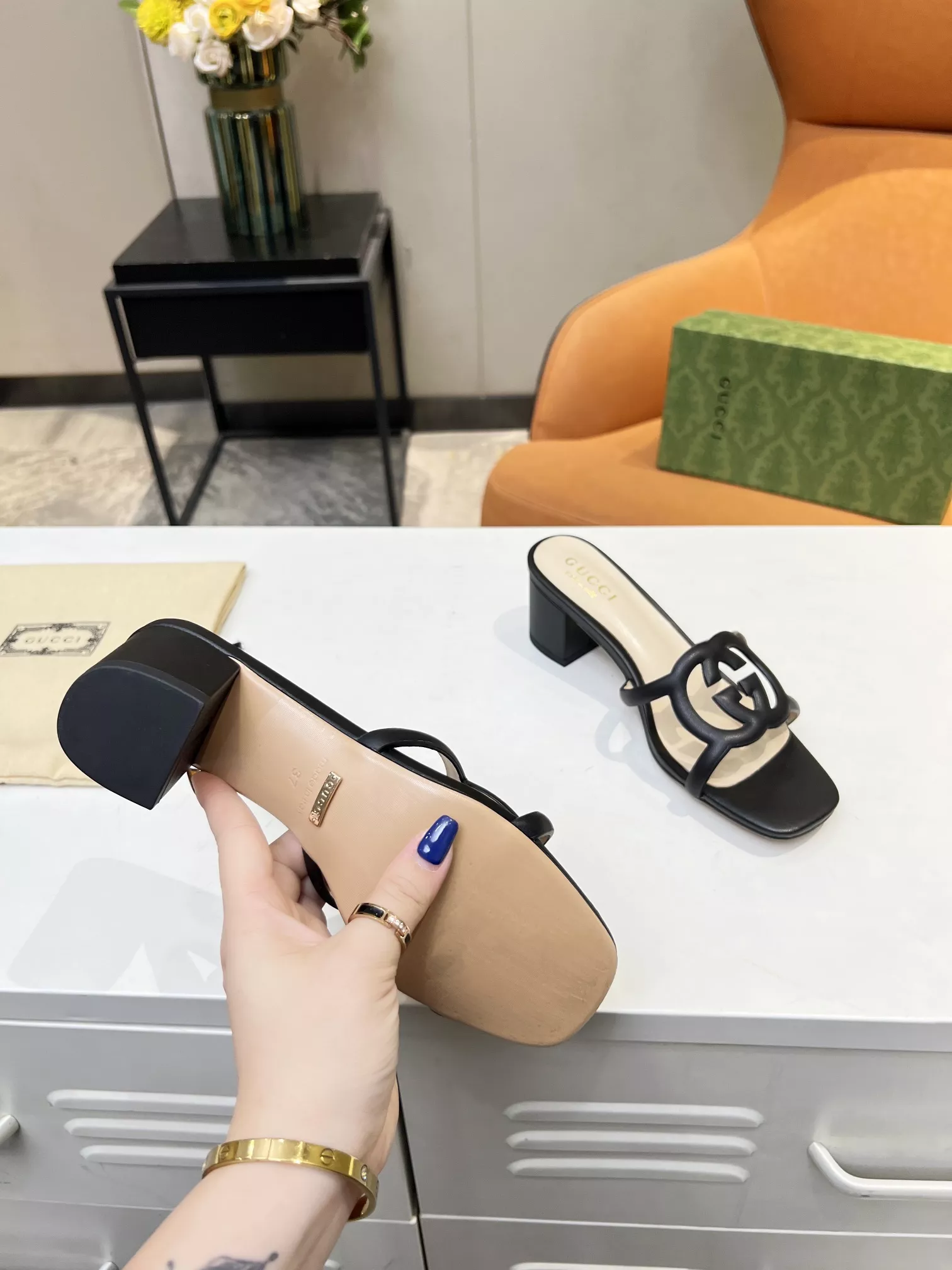 Functional 4096 Gucci Slippers For Women