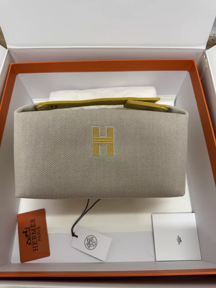 Functional 4120 Hermes AAA Quality Handbags For Women