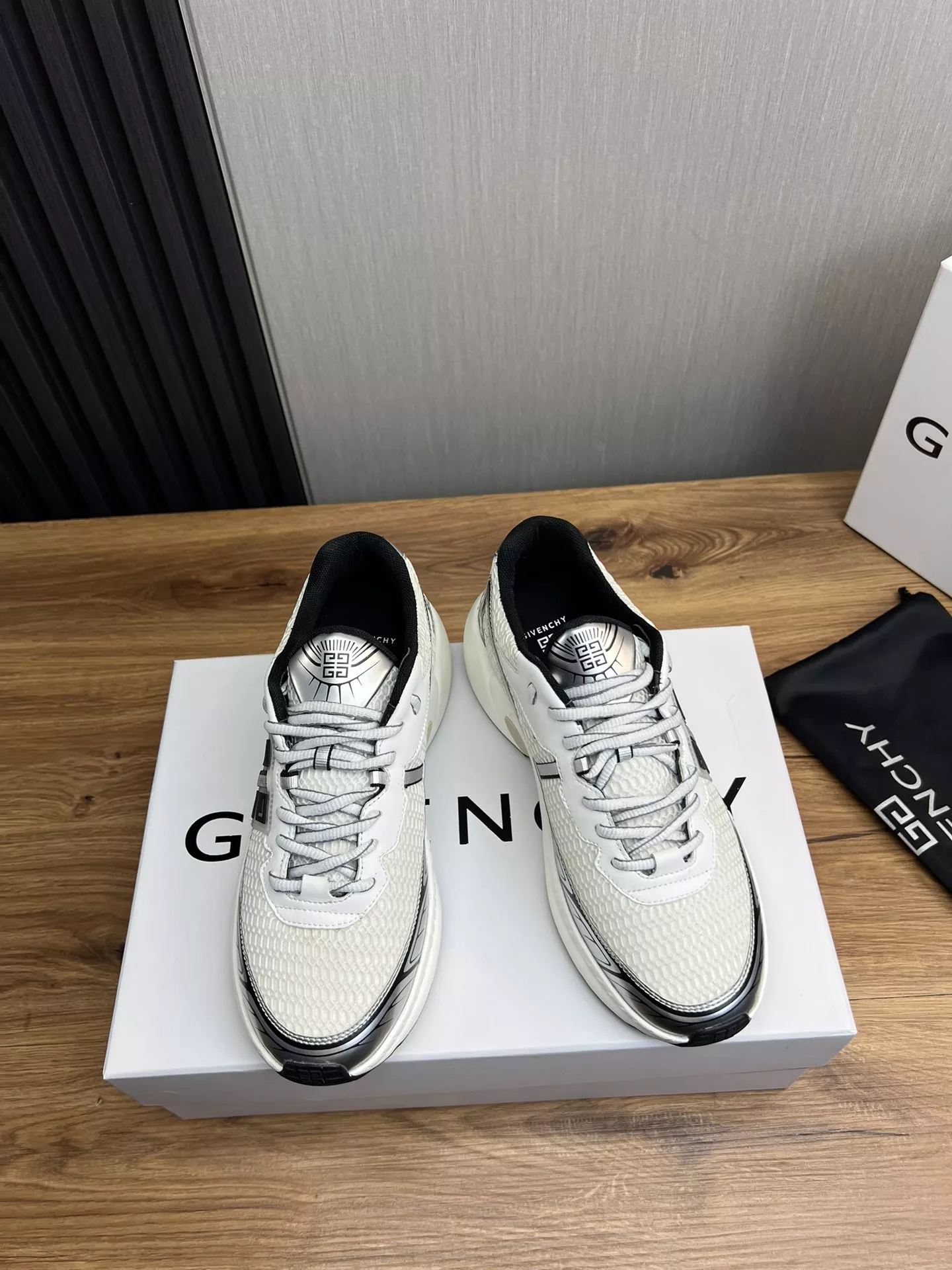 Functional 4153 Givenchy Casual Shoes For Men