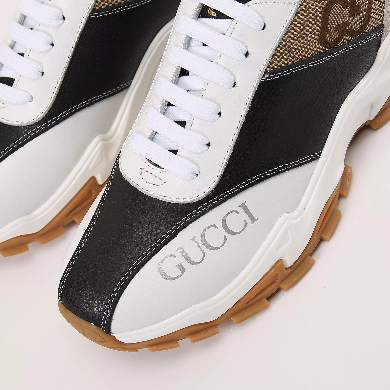 Functional 4200 Gucci Casual Shoes For Men