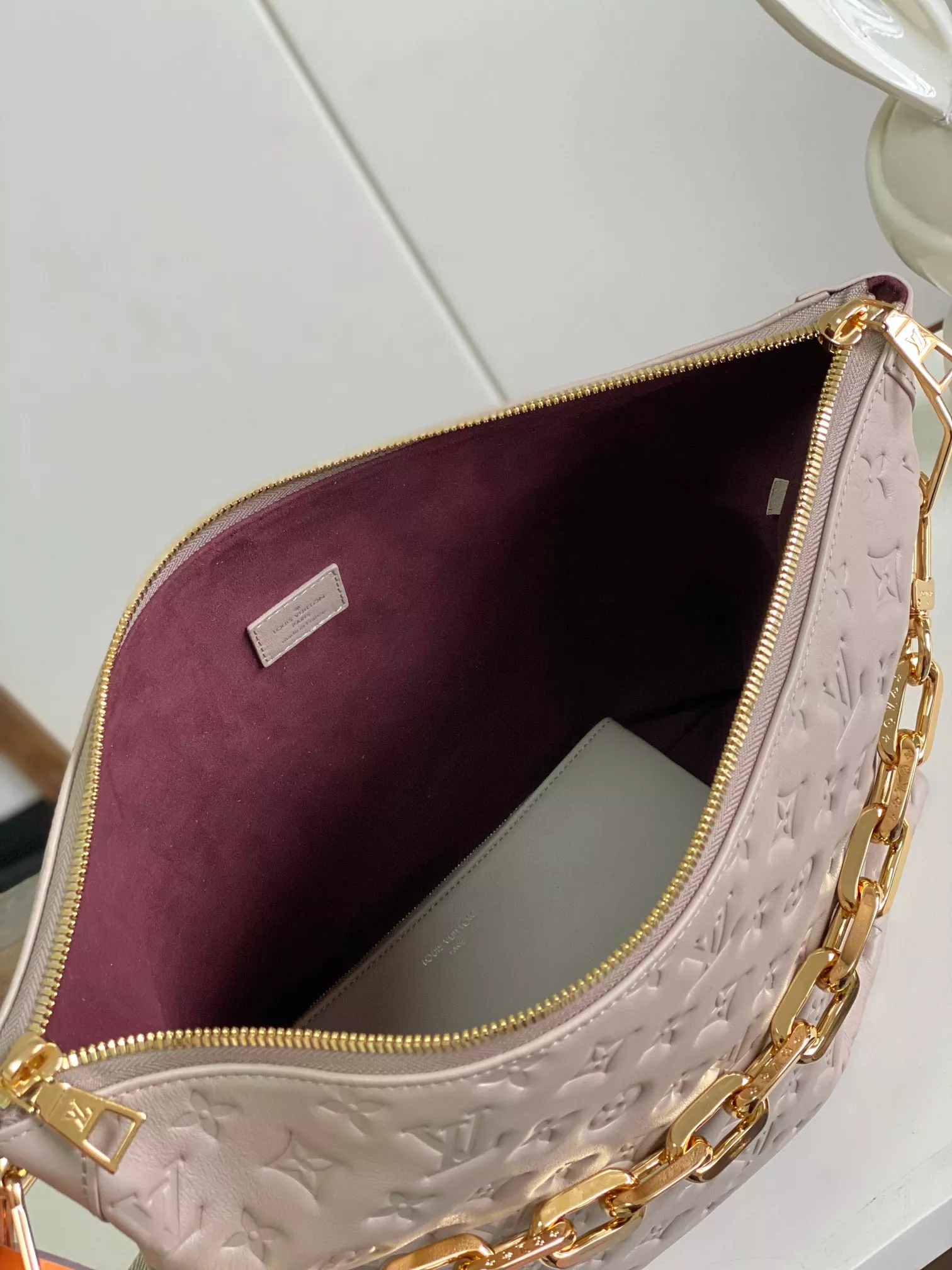 Functional 4216 Louis Vuitton AAA Quality Messenger Bags