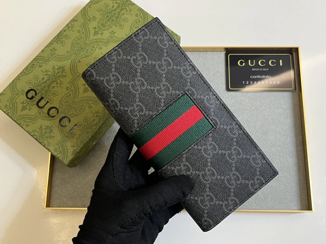 Functional 4389 Gucci Card Case
