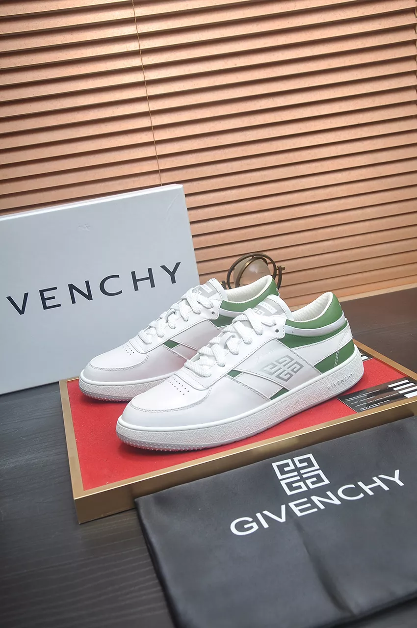 Functional 4475 Givenchy Casual Shoes For Men