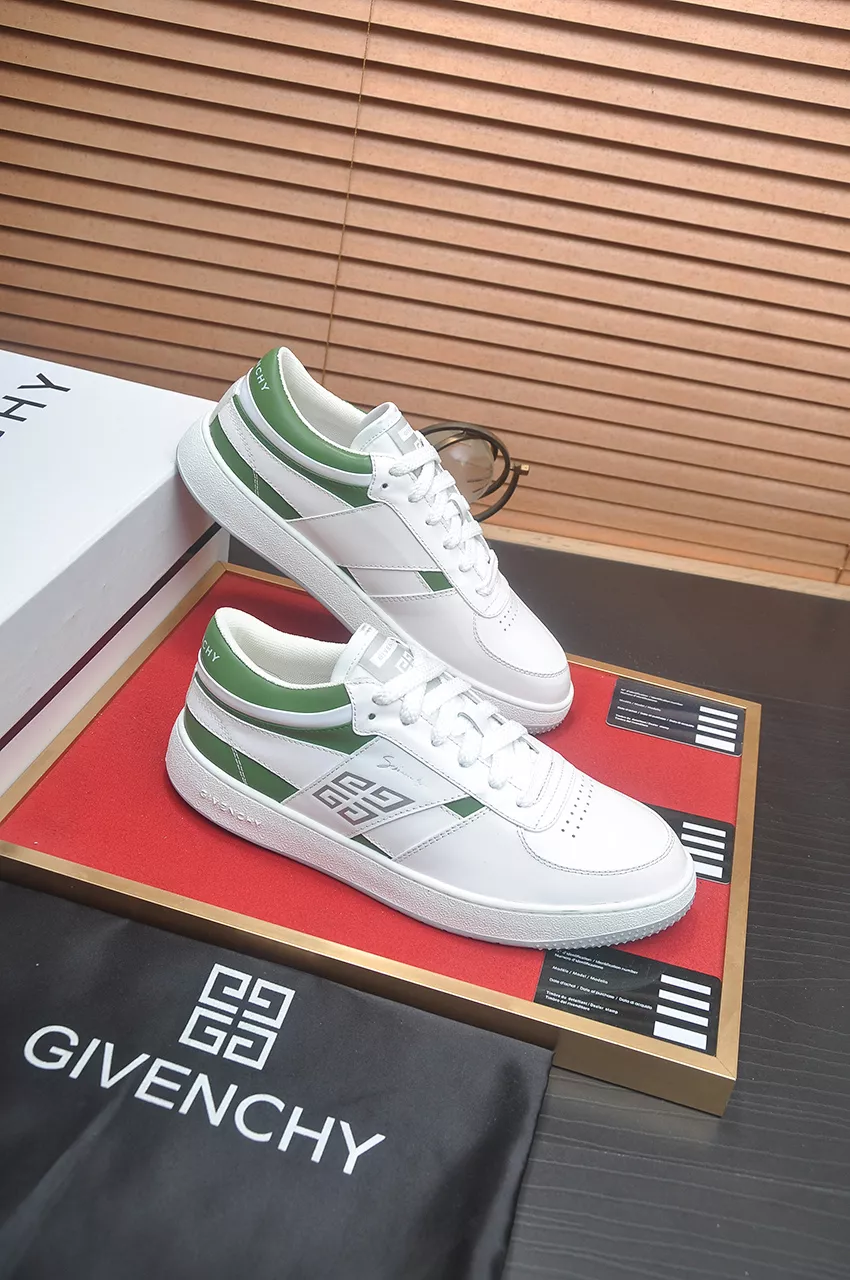 Functional 4475 Givenchy Casual Shoes For Men