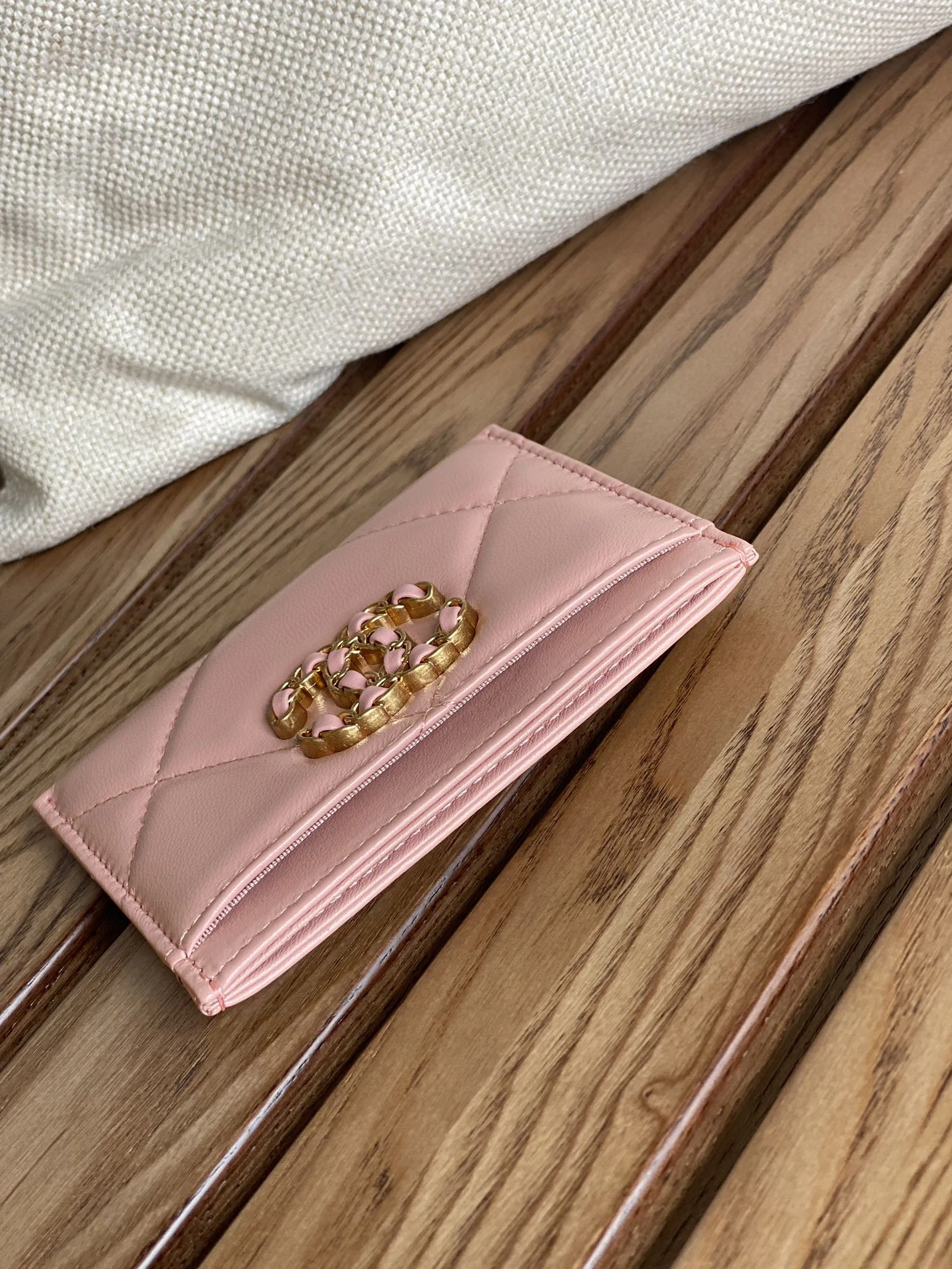 Functional 4476 Chanel Card Case