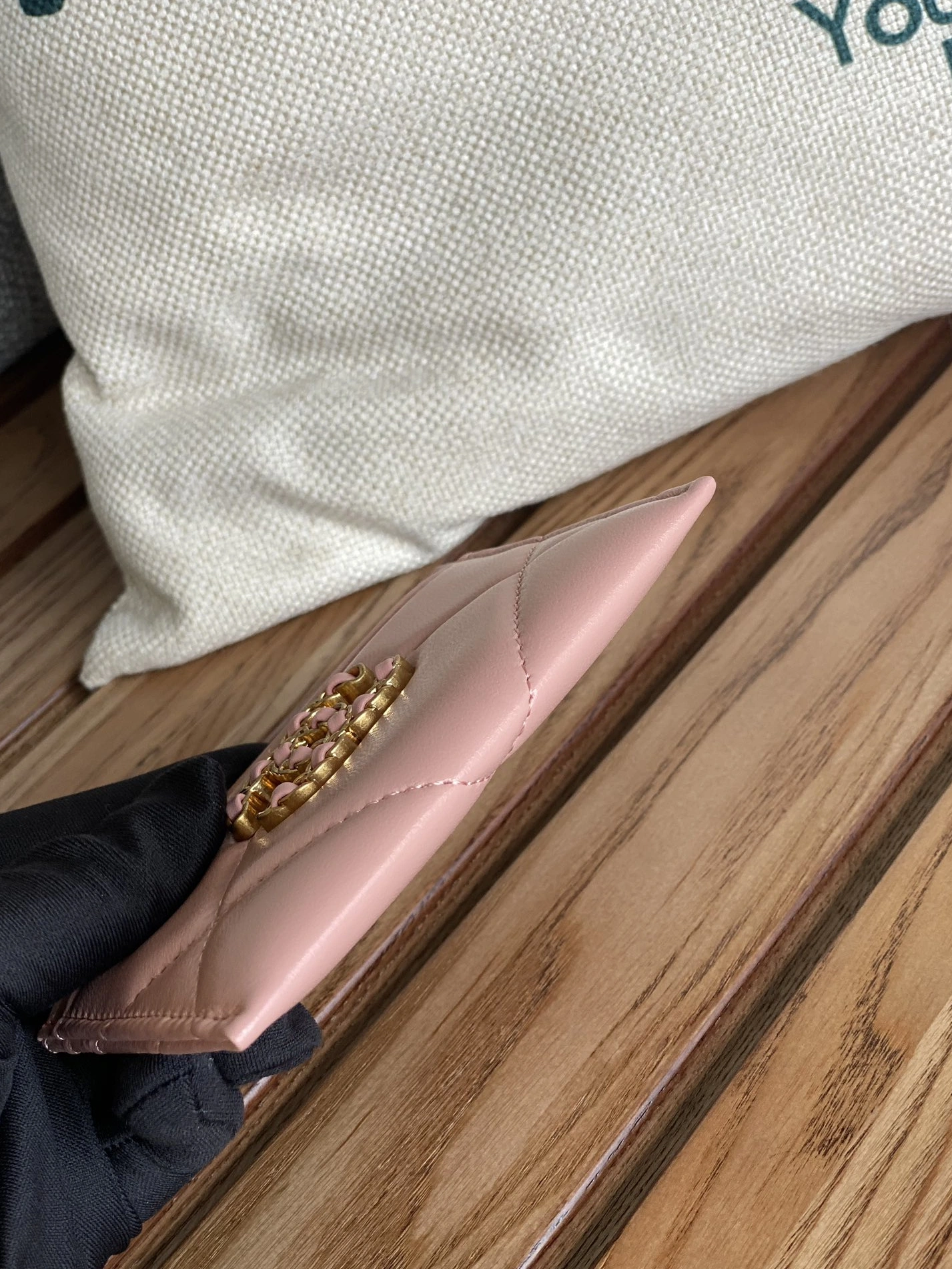 Functional 4476 Chanel Card Case