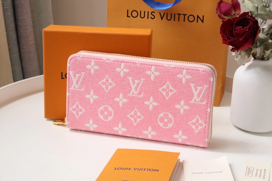Functional 4570 Louis Vuitton AAA Quality Wallets