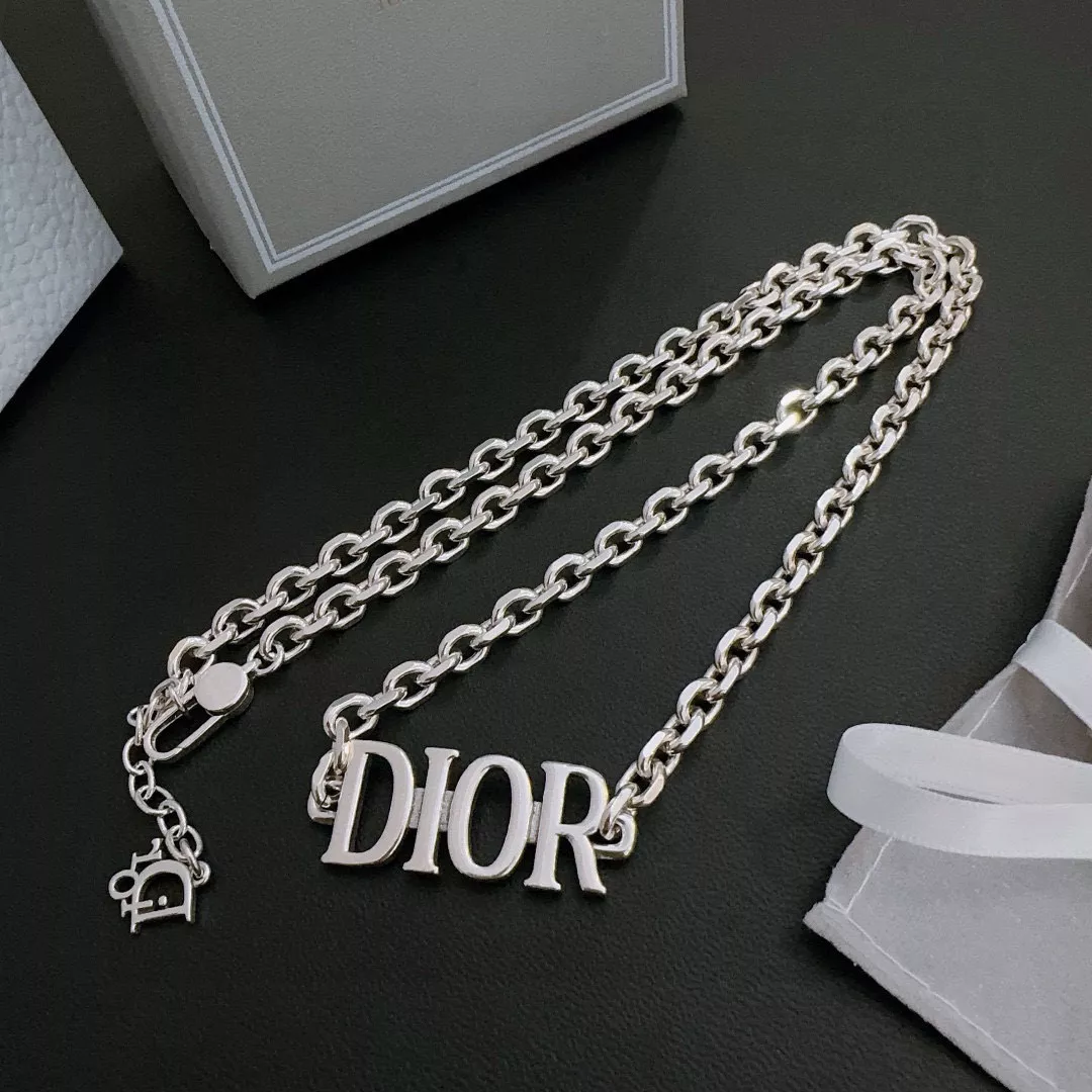 Functional 4678 Christian Dior Necklaces