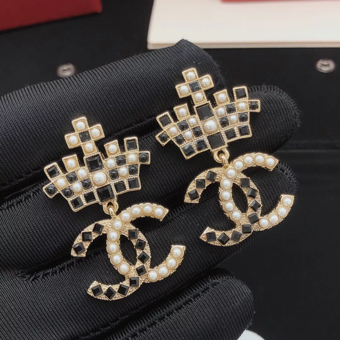 Functional 4712 Chanel Earrings For Women