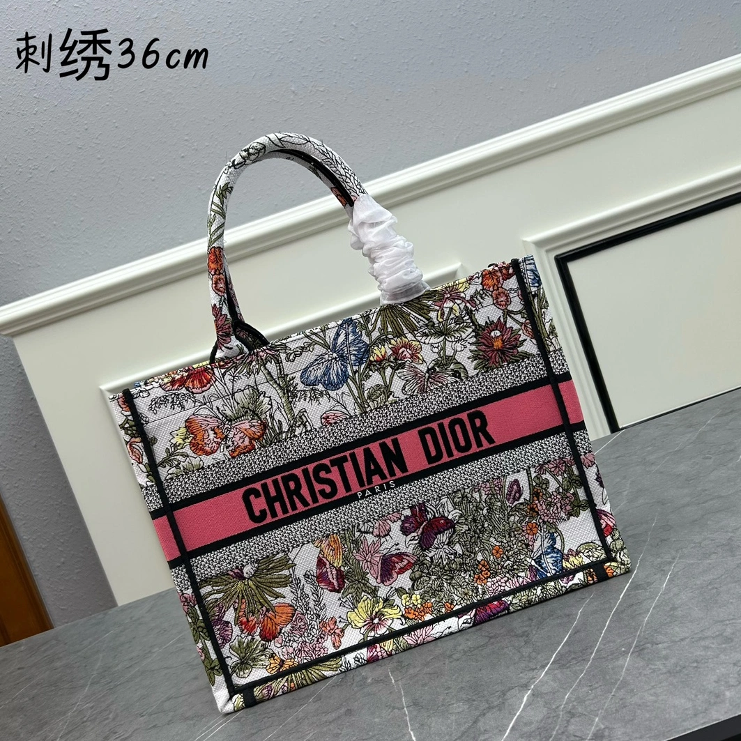 Functional 4825 Christian Dior AAA Quality Tote-Handbags For Women