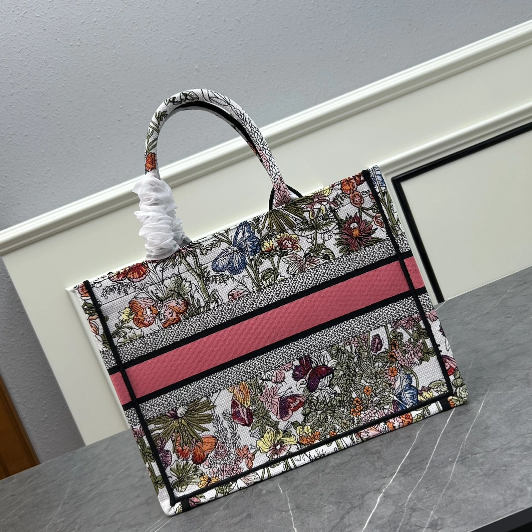 Functional 4825 Christian Dior AAA Quality Tote-Handbags For Women