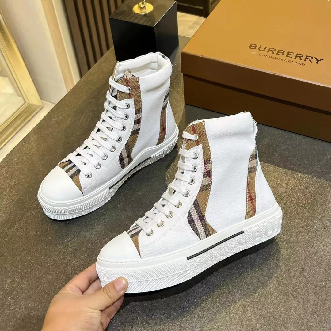 Functional 4891 Burberry High Tops Shoes For Men